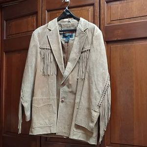 Awesome Mens Western fringed jacket! 100% leather.  Lined 100%